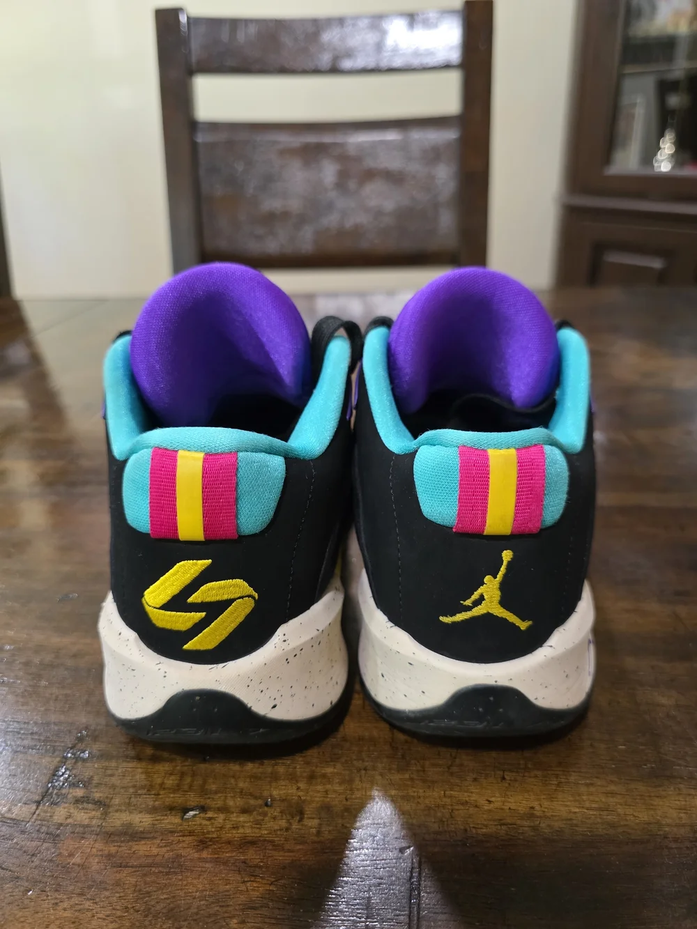 Jordan Luka 3 'Imaginarium' (Black/Hyper Jade/Pink Prime, SKUFQ1284-002 / FQ1285